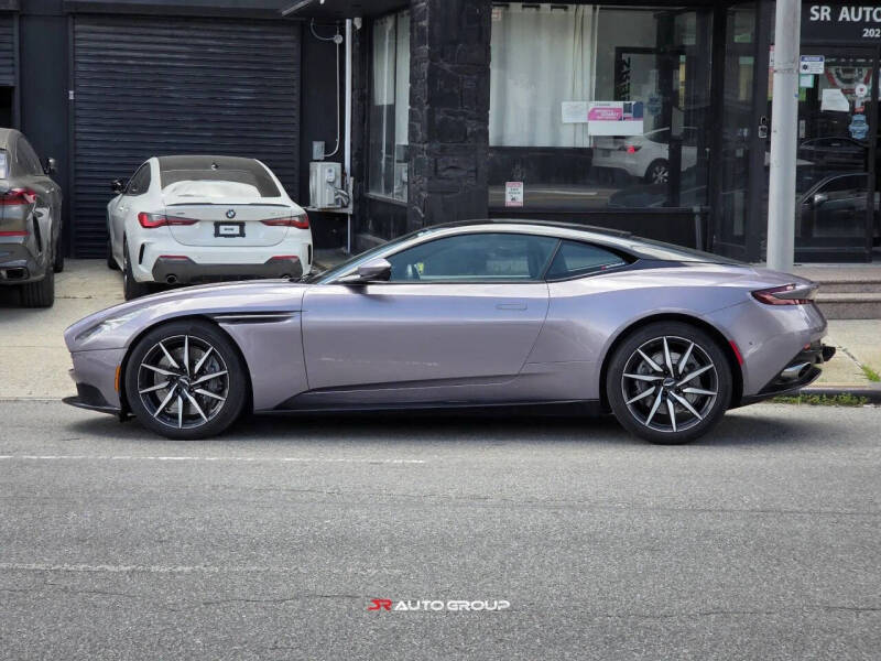 2017 Aston Martin DB11