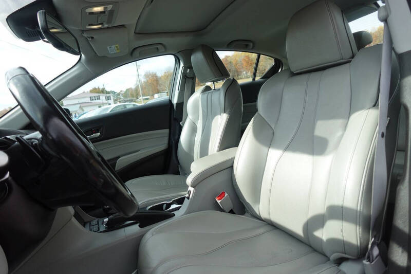 2019 Acura ILX w/Premium