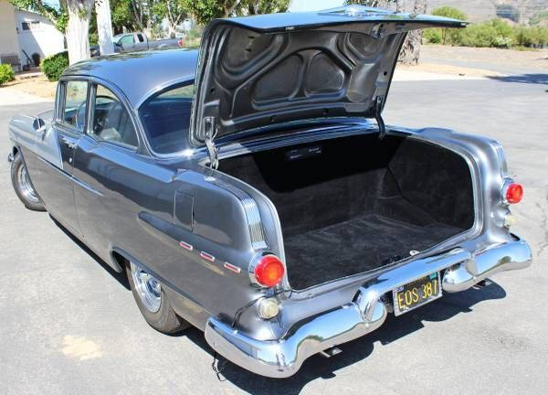 1956 Pontiac Chieftain