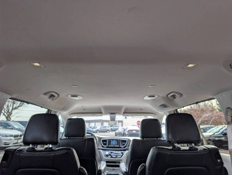 2018 Chrysler Pacifica Touring L