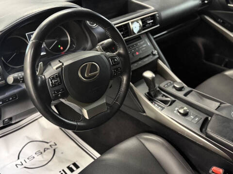 2020 Lexus IS 300