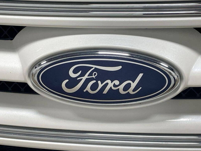 2017 Ford Taurus Limited