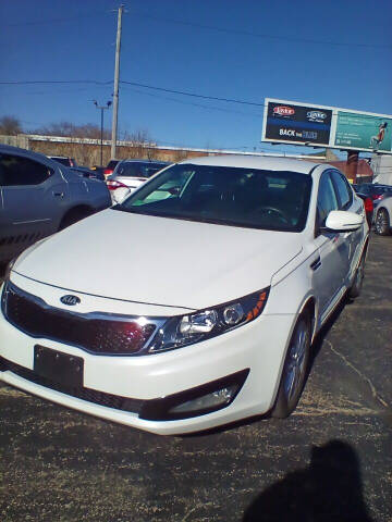 2013 Kia Optima for sale at Smart Buy Auto in Bradley IL