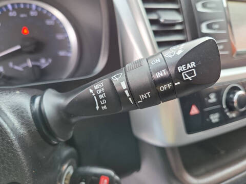 2017 Toyota Highlander LE