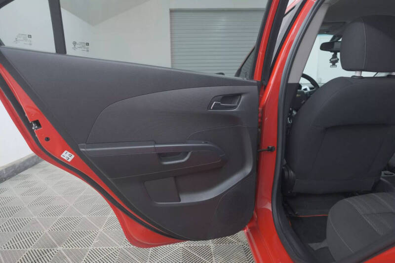 2017 Chevrolet Sonic LT Auto