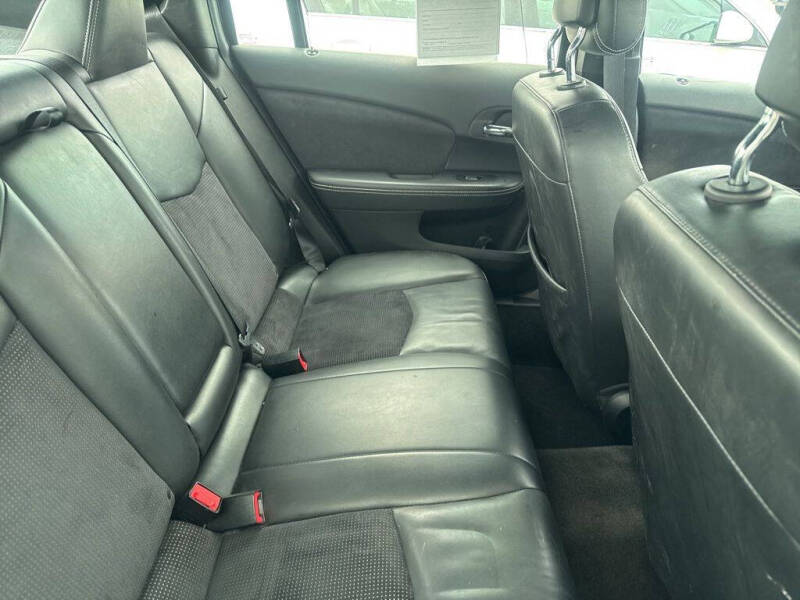 2013 Chrysler 200 Limited