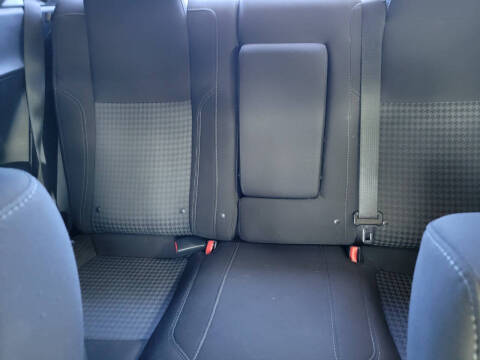 2017 Dodge Challenger SXT Plus