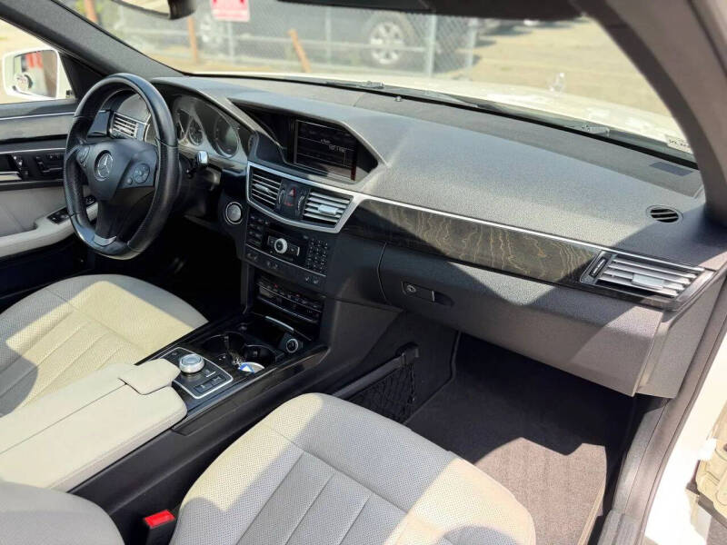 2011 Mercedes-Benz E-Class