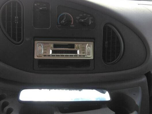 2002 Ford E-Series E-350 SD