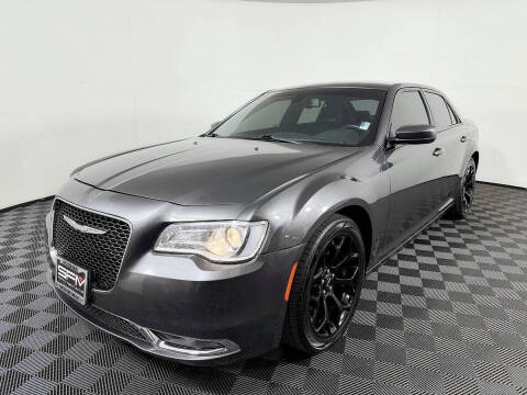 2017 Chrysler 300