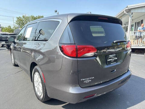 2017 Chrysler Pacifica Touring