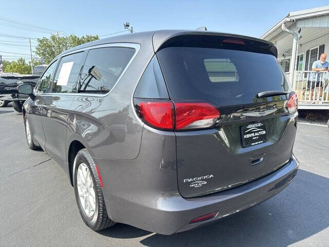 2017 Chrysler Pacifica Touring
