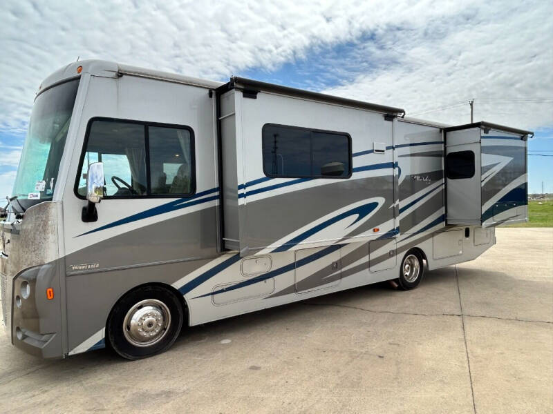 2017 Winnebago VISTA for sale at Florida Coach Trader, Inc. in Tampa FL
