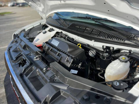 2023 GMC Savana 2500