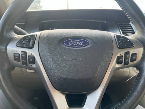 2014 Ford Taurus SEL