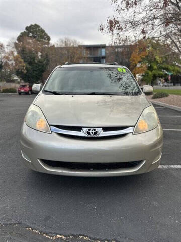 2007 Toyota Sienna XLE 7-Passenger