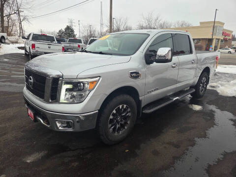 2017 Nissan Titan SV
