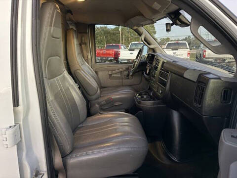 2021 Chevrolet Express 2500