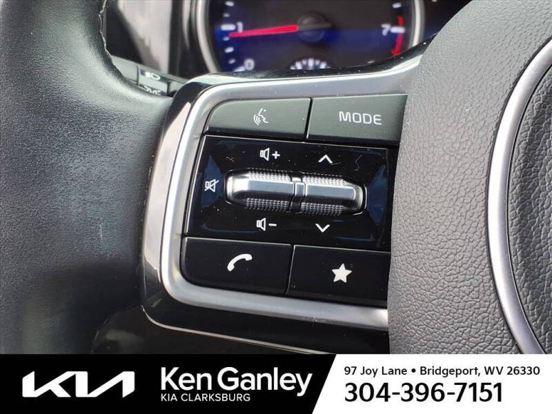 2022 Kia Carnival SX