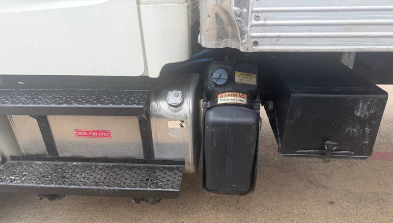 2020 Freightliner M2 106