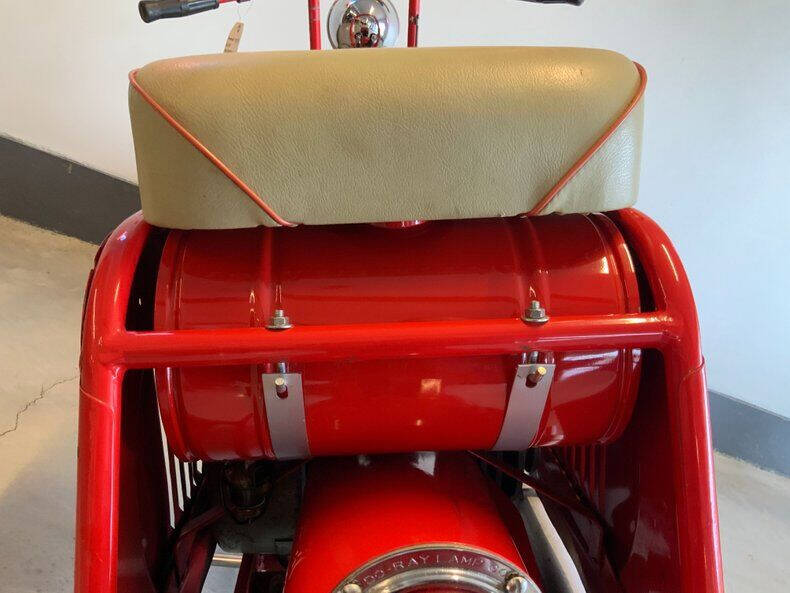 1955 Cushman Model 715 Deluxe Highlander