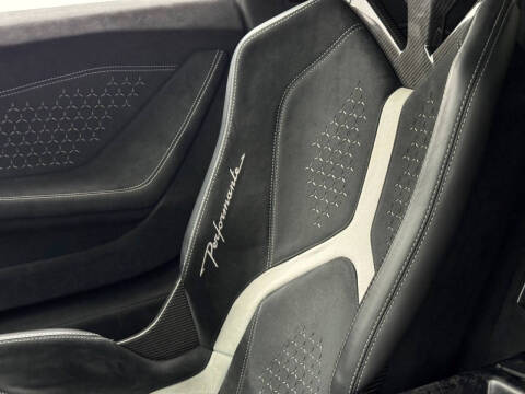 2018 Lamborghini Huracan LP 640-4 Performante