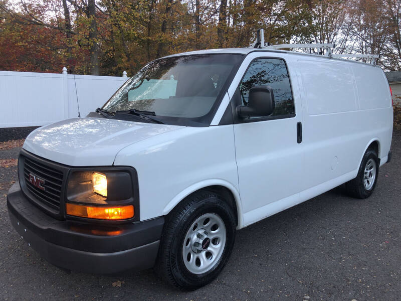 2014 GMC Savana for sale at The Used Car Company LLC in Prospect CT