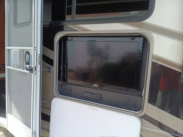 2016 Forest River Forester 3051S