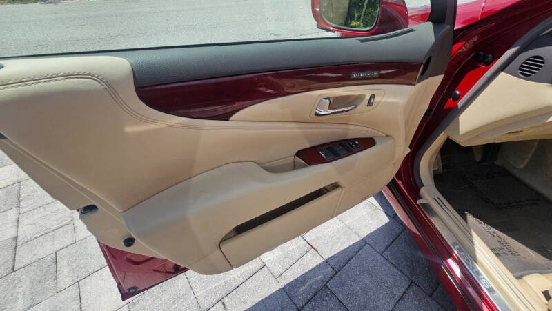 2011 Lexus LS 460