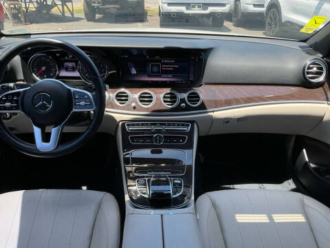2019 Mercedes-Benz E-Class E 300