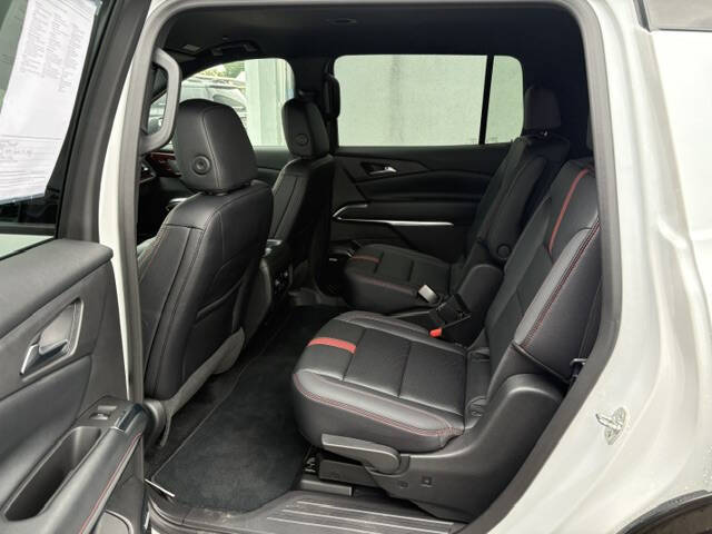 2025 Chevrolet Traverse RS