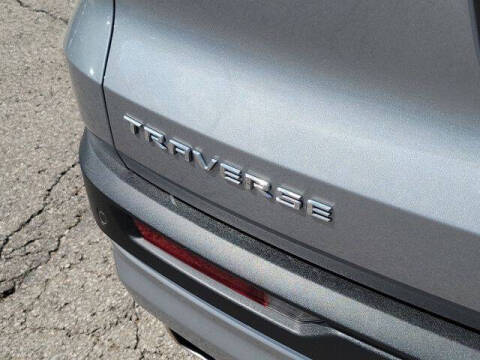 2024 Chevrolet Traverse LT