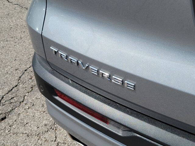 2024 Chevrolet Traverse LT