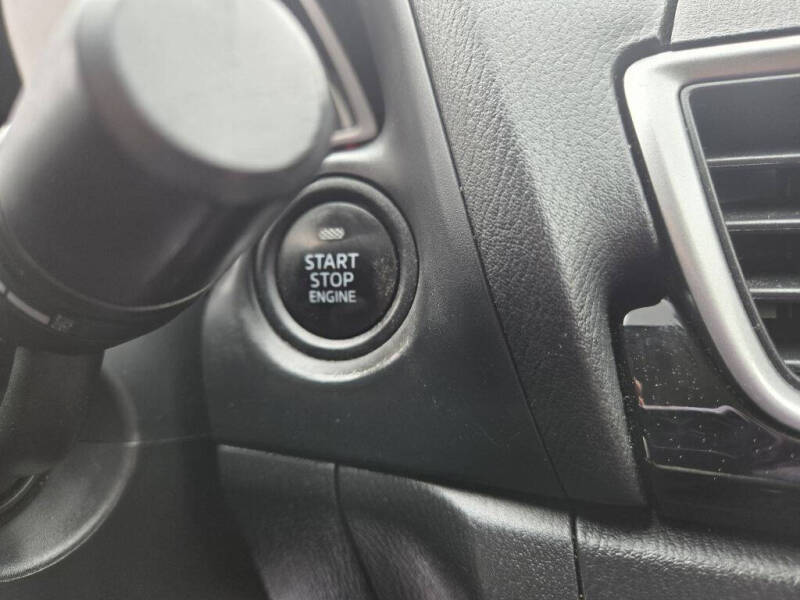 2014 Mazda MAZDA3 i SV