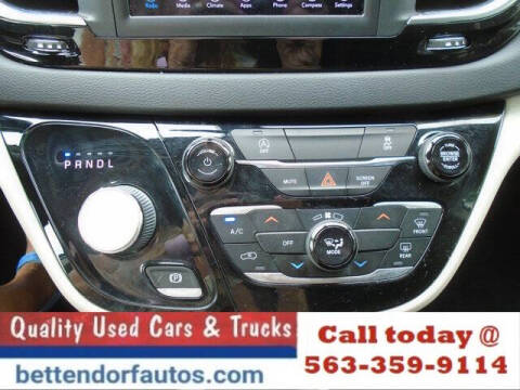 2021 Chrysler Voyager L