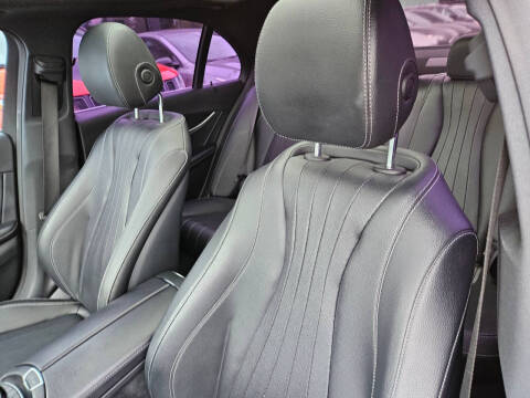 2019 Mercedes-Benz E-Class E 300
