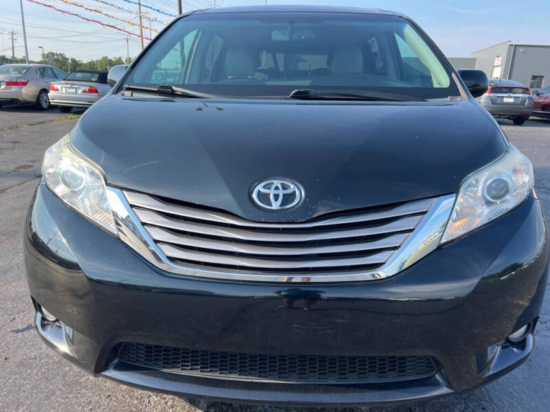 2015 Toyota Sienna
