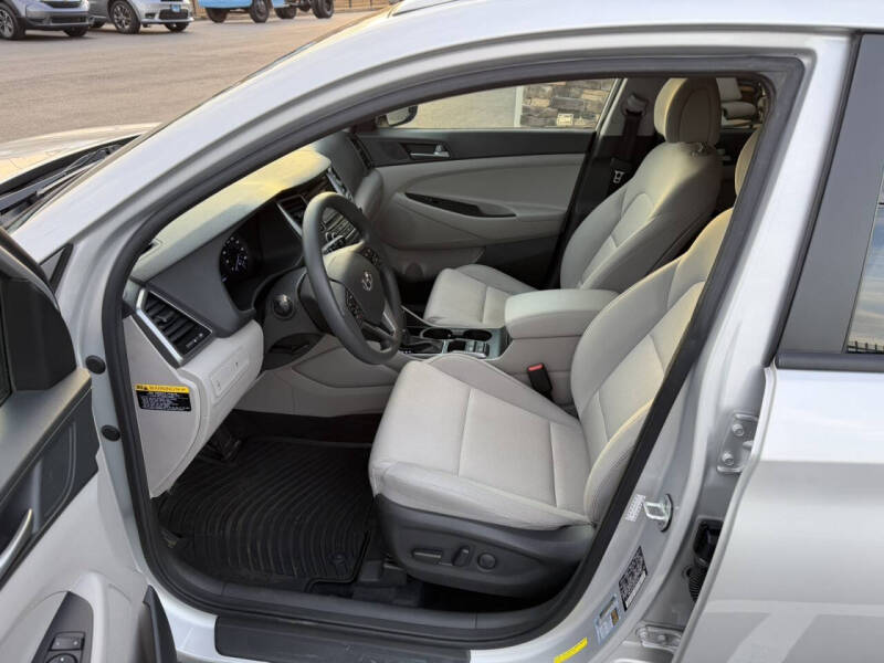 2017 Hyundai Tucson SE