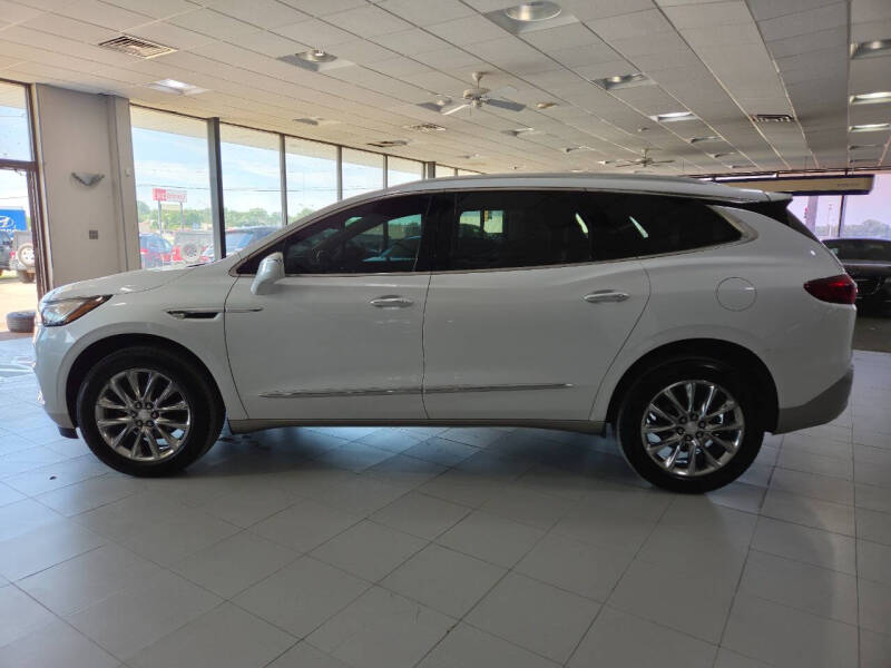 2020 Buick Enclave Essence