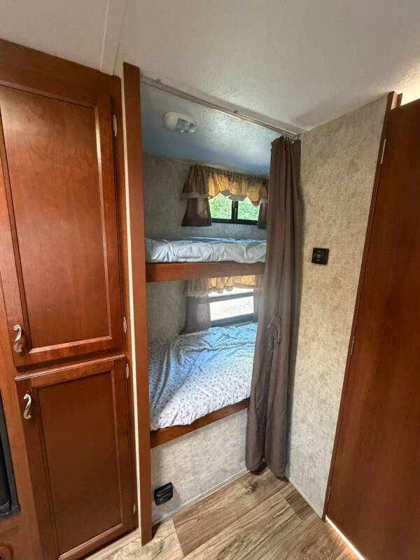 2015 Forest River Tracer 2670BHS