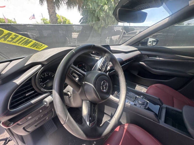 2025 Mazda Mazda3 Hatchback 2.5 S Carbon Edition