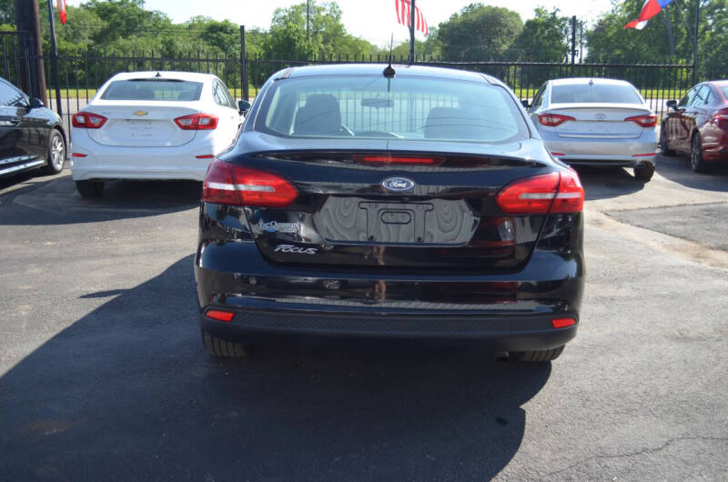 2017 Ford Focus SE
