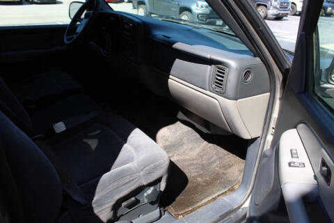 2002 Chevrolet Tahoe LS