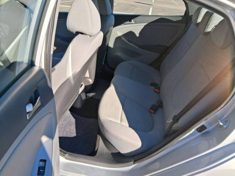 2017 Hyundai Accent SE