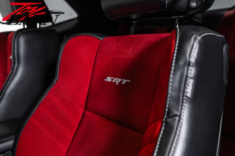 2015 Dodge Challenger SRT Hellcat