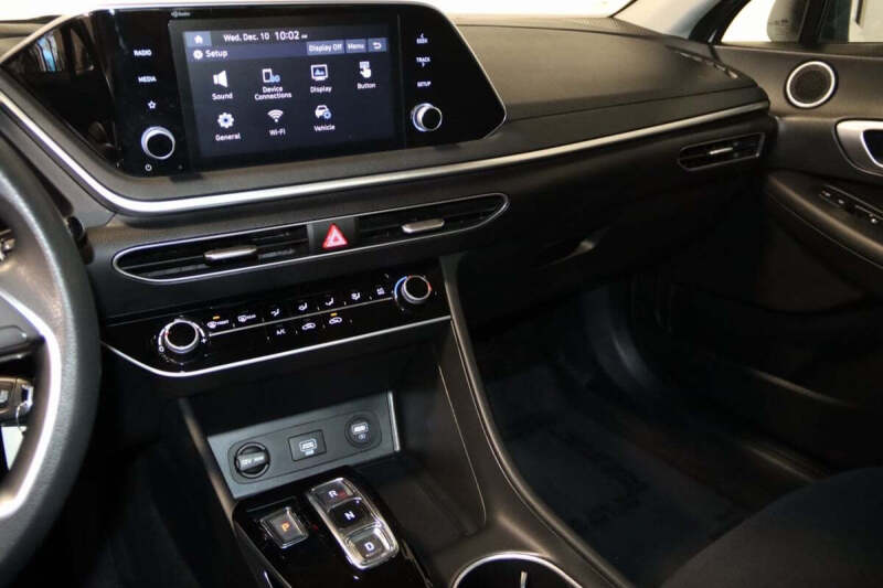 2023 Hyundai Sonata SE