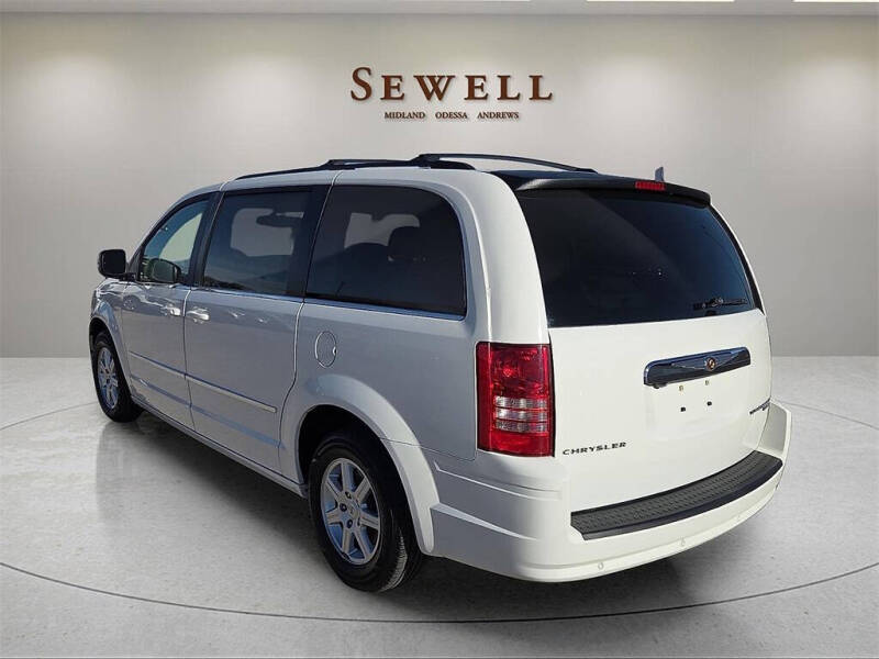 2010 Chrysler Town and Country Touring
