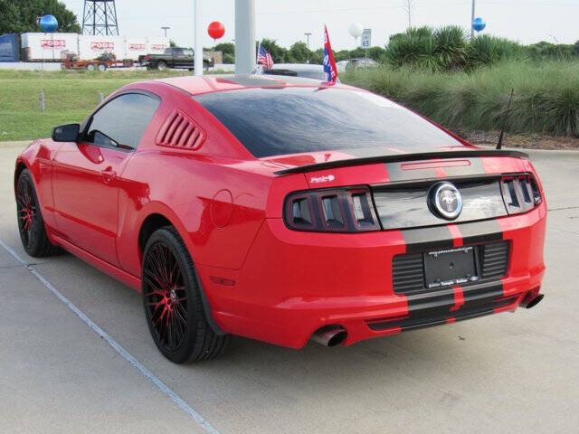 2014 Ford Mustang V6
