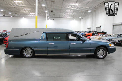 2001 Lincoln Town Car Executive