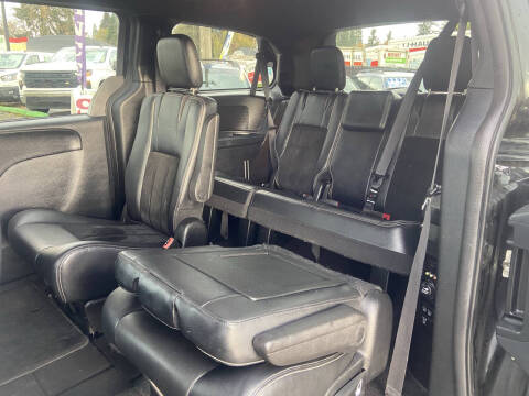 2016 Dodge Grand Caravan SXT Plus